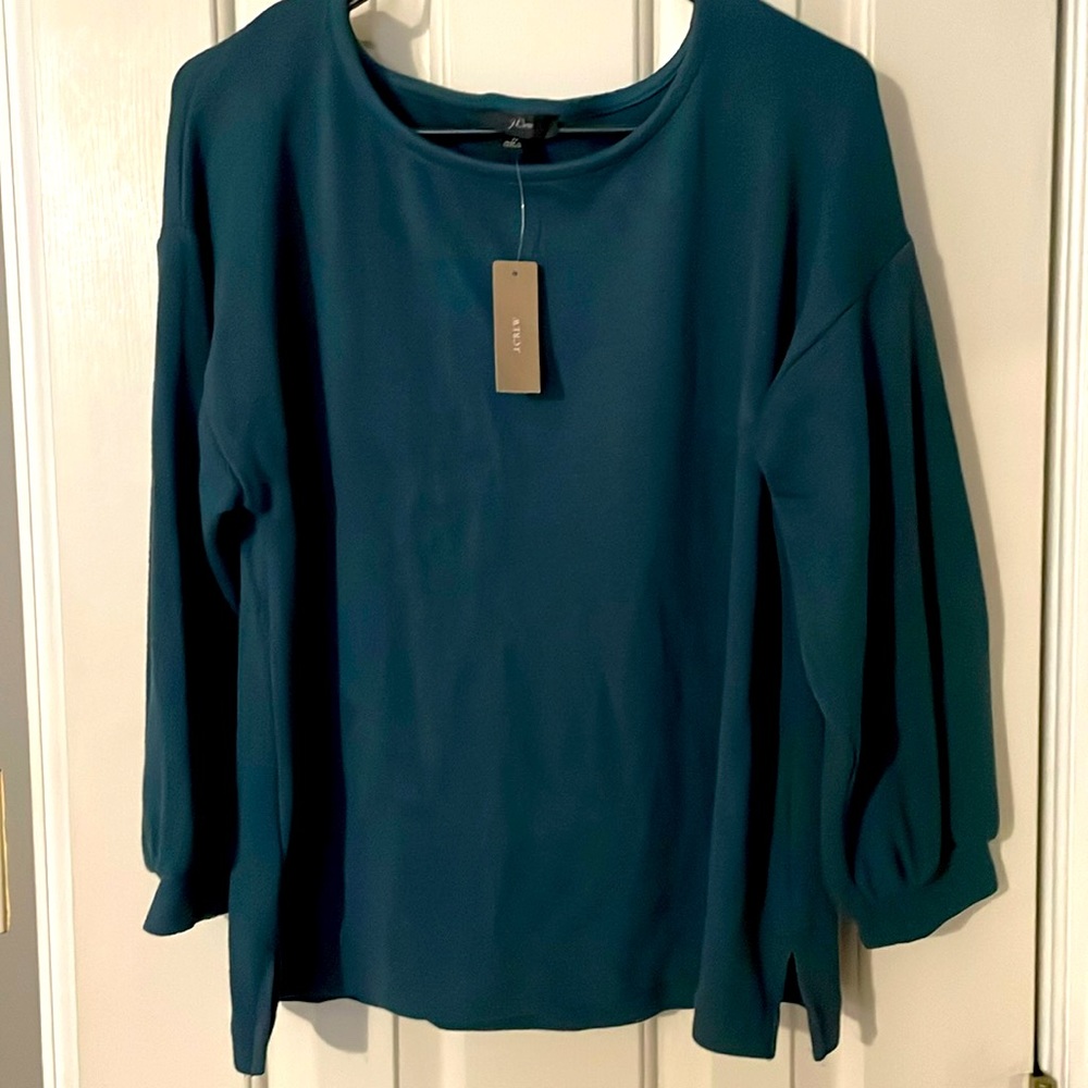 Brand new top, tag still attached